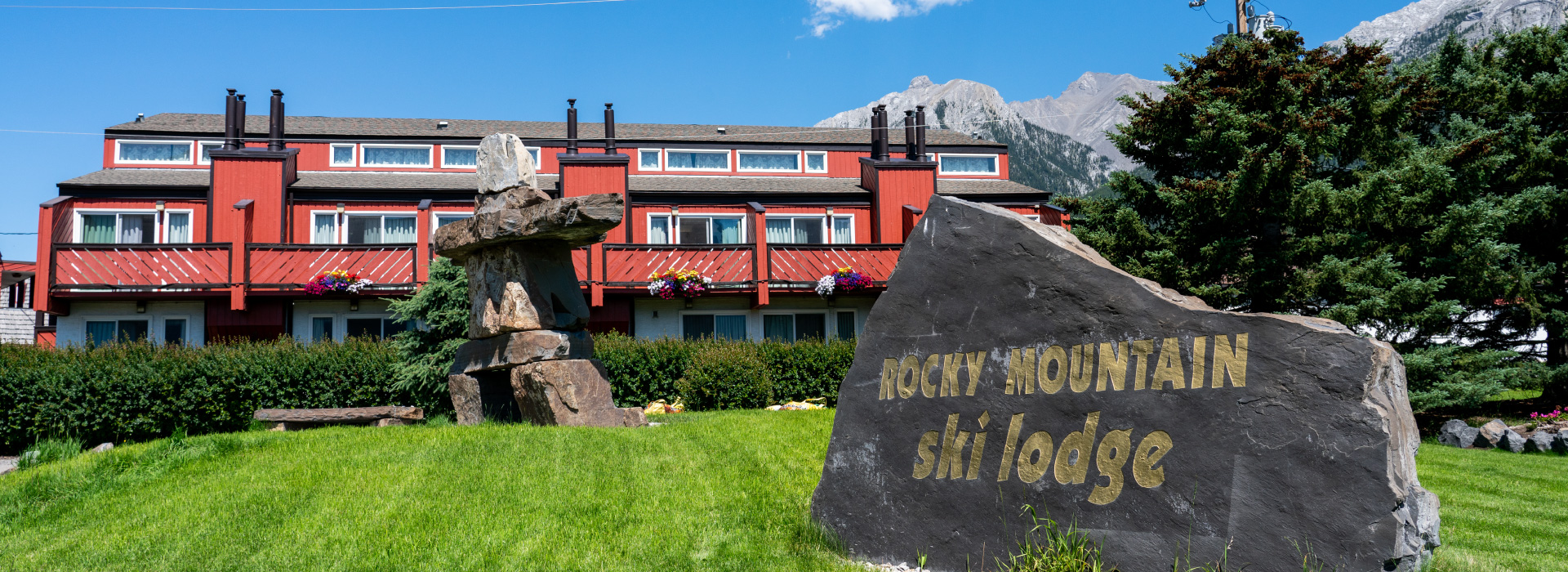 Rocky Mountain Ski Lodge