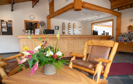 Canmore Ski Lodge - Lobby