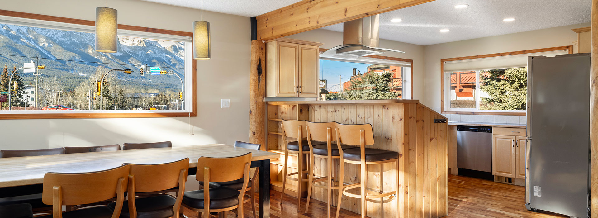 Kitchen and dining area 